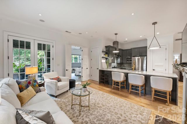241 Queens Road, Charlotte, NC 28204