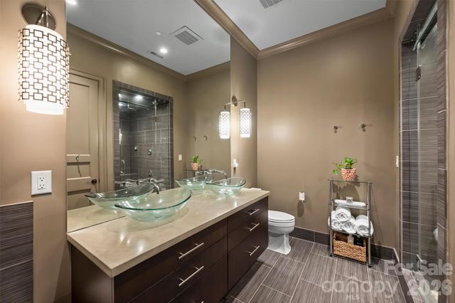 241 Queens Road, Charlotte, NC 28204
