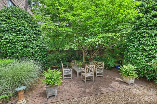 241 Queens Road, Charlotte, NC 28204