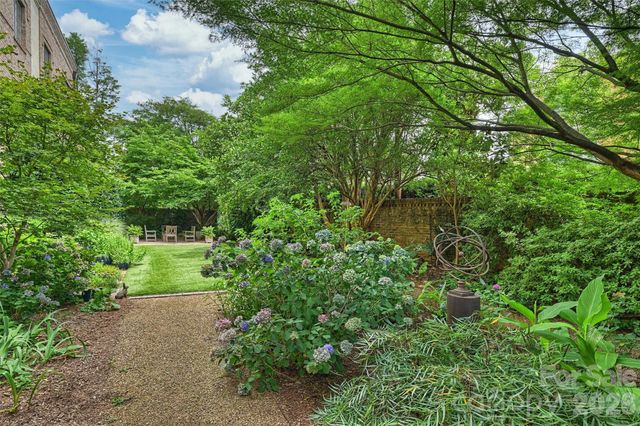 241 Queens Road, Charlotte, NC 28204