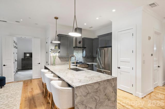 241 Queens Road, Charlotte, NC 28204