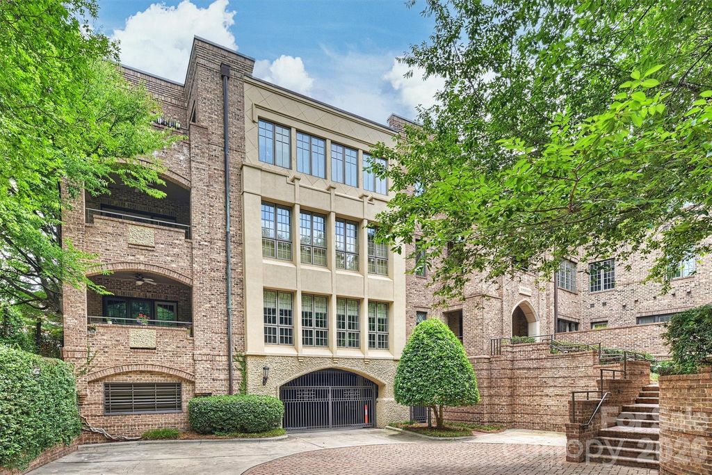 241 Queens Road, Charlotte, NC 28204