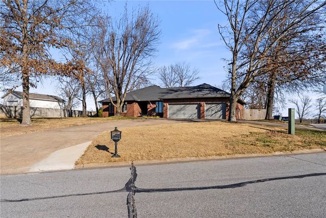 3103 Red Fox Ridge, Bentonville, AR 72712