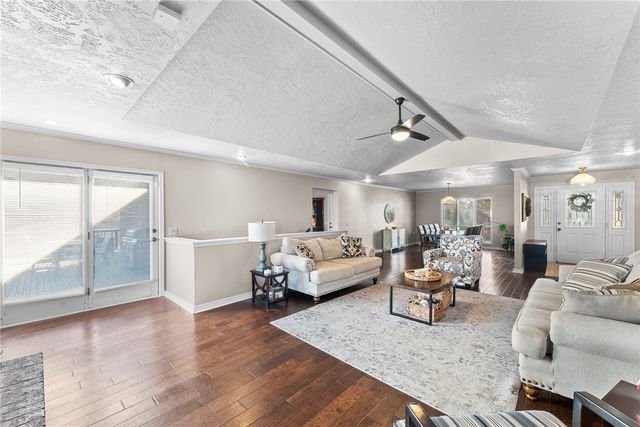 3103 Red Fox Ridge, Bentonville, AR 72712