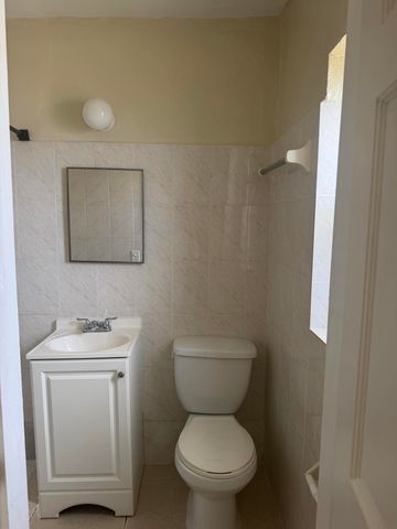 7803 NW 8th Avenue, Miami, FL 33150