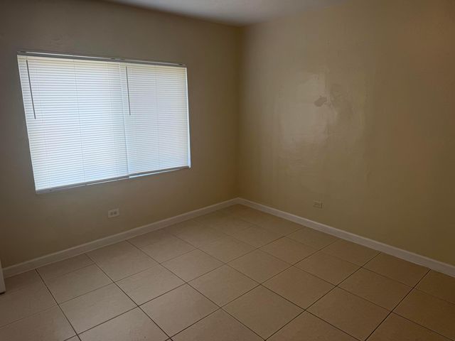 7803 NW 8th Avenue, Miami, FL 33150