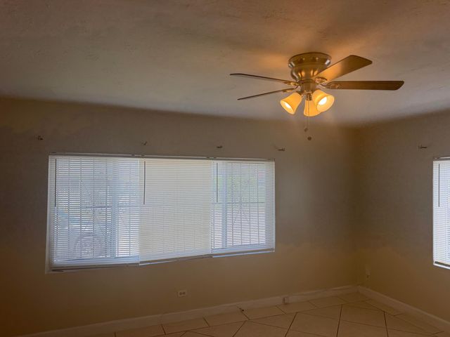 7803 NW 8th Avenue, Miami, FL 33150