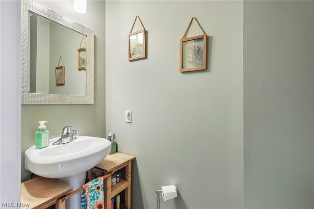 999 Pheasant Run Drive, Medina, OH 44256