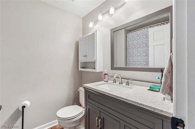 999 Pheasant Run Drive, Medina, OH 44256