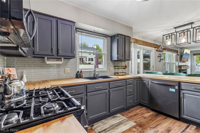 999 Pheasant Run Drive, Medina, OH 44256