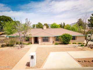 4937 VISTA GRANDE Circle, El Paso, TX 79922