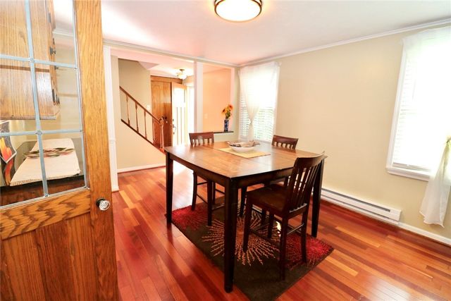 37 Thistlewood Lane, Ogden, NY 14559