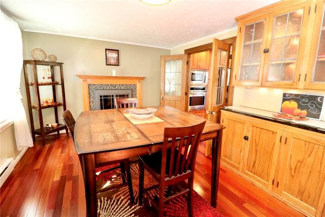 37 Thistlewood Lane, Ogden, NY 14559