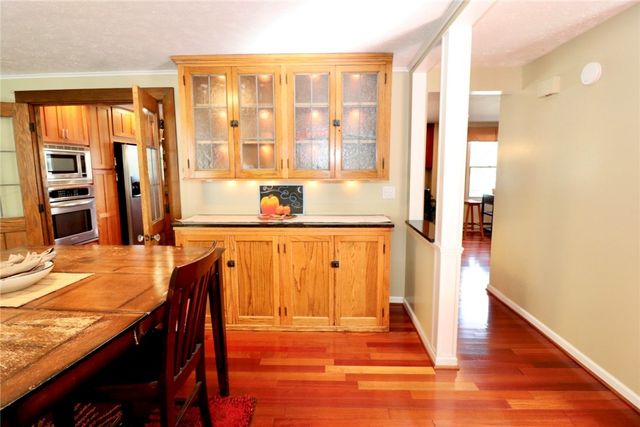 37 Thistlewood Lane, Ogden, NY 14559