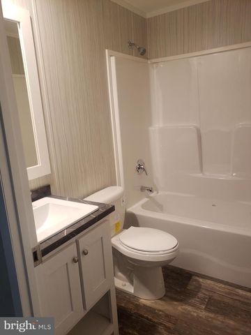 344 APPLE DR, Quakertown, PA 18951