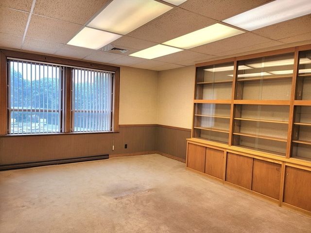 1372 Hancock St, 401,402, Quincy, MA 02169