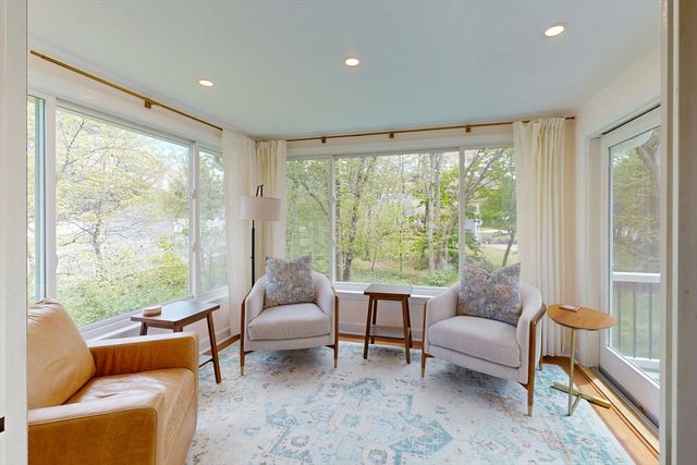 18 Emerson Rd, Medfield, MA 02052