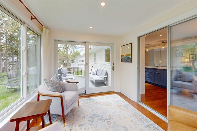 18 Emerson Rd, Medfield, MA 02052