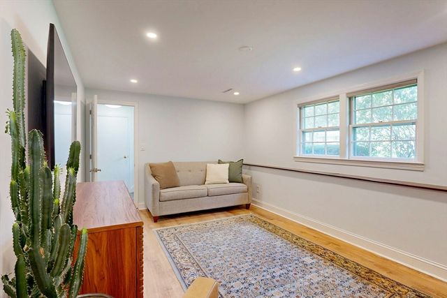 18 Emerson Rd, Medfield, MA 02052