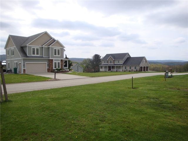729 Victoria Way, Derry Twp, PA 15627