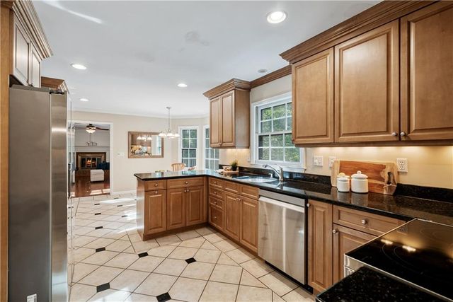 2385 Muirfield Way, Duluth, GA 30096