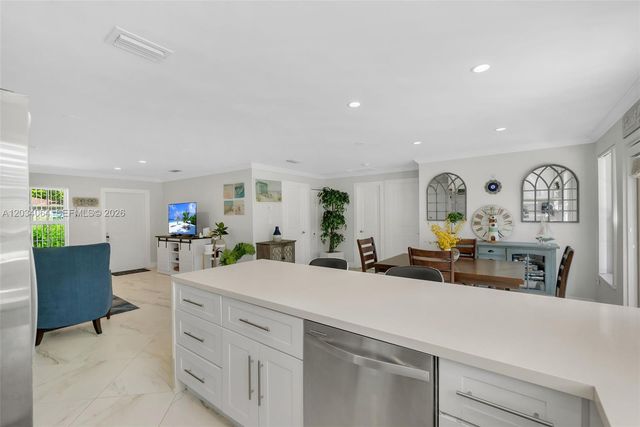 1000 N 17th Avenue, Hollywood, FL 33020