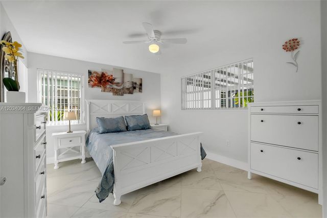 1000 N 17th Avenue, Hollywood, FL 33020