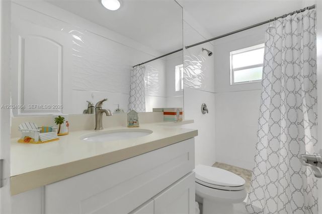 1000 N 17th Avenue, Hollywood, FL 33020