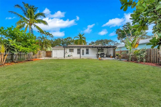 1000 N 17th Avenue, Hollywood, FL 33020