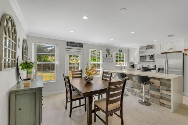 1000 N 17th Avenue, Hollywood, FL 33020