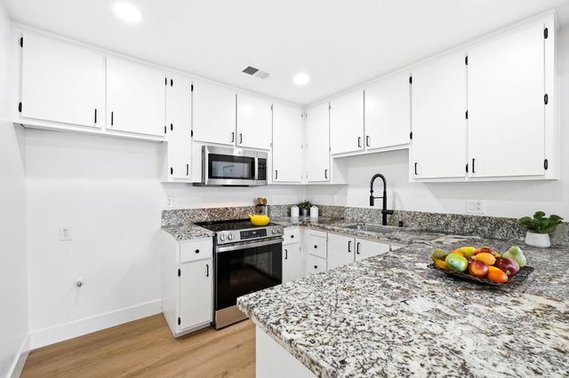 1651 Tourney Way, Sacramento, CA 95833
