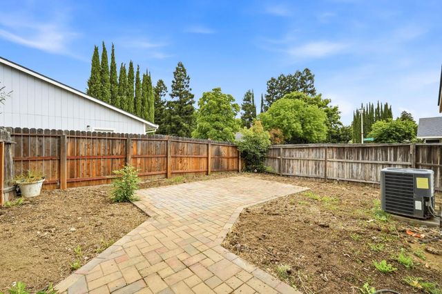 1651 Tourney Way, Sacramento, CA 95833