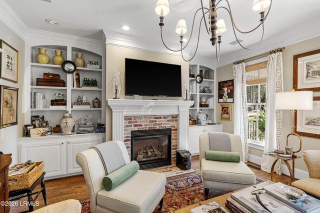 55 Park Square, Beaufort, SC 29907