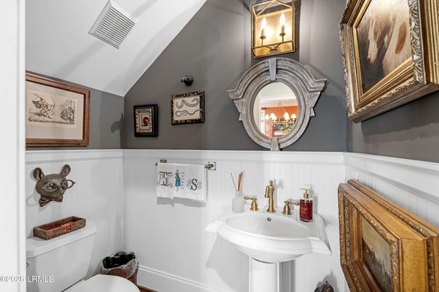 55 Park Square, Beaufort, SC 29907