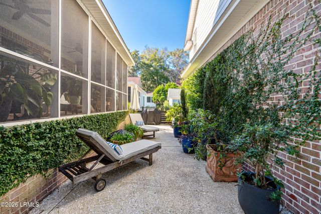 55 Park Square, Beaufort, SC 29907