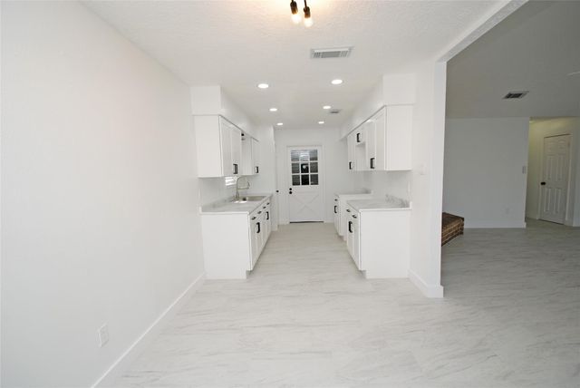 6915 Kearney Drive, Richmond, TX 77469