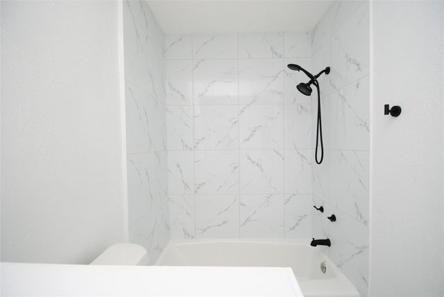 6915 Kearney Drive, Richmond, TX 77469