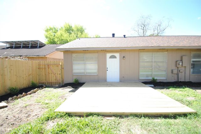 6915 Kearney Drive, Richmond, TX 77469