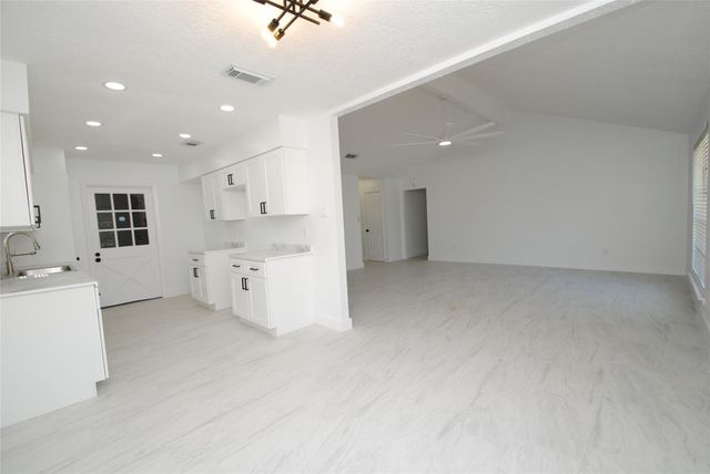 6915 Kearney Drive, Richmond, TX 77469