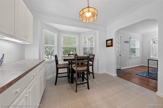 10017 Hart Avenue, Huntington Woods, MI 48070