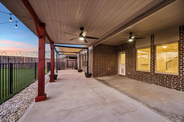 16019 Jordan Meadow Way, Hockley, TX 77447