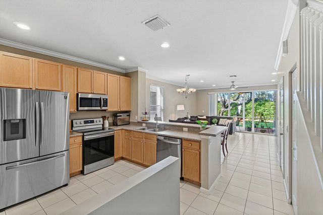 9911 Porta Leona Lane, Boynton Beach, FL 33472