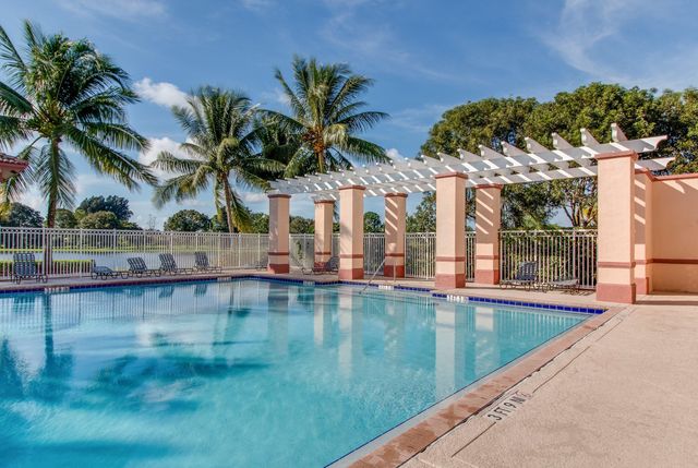 9911 Porta Leona Lane, Boynton Beach, FL 33472