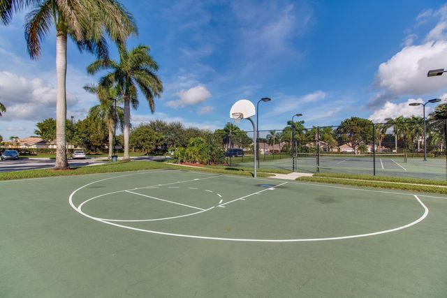 9911 Porta Leona Lane, Boynton Beach, FL 33472
