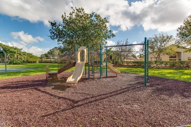 9911 Porta Leona Lane, Boynton Beach, FL 33472