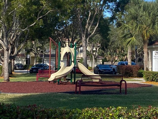 9911 Porta Leona Lane, Boynton Beach, FL 33472