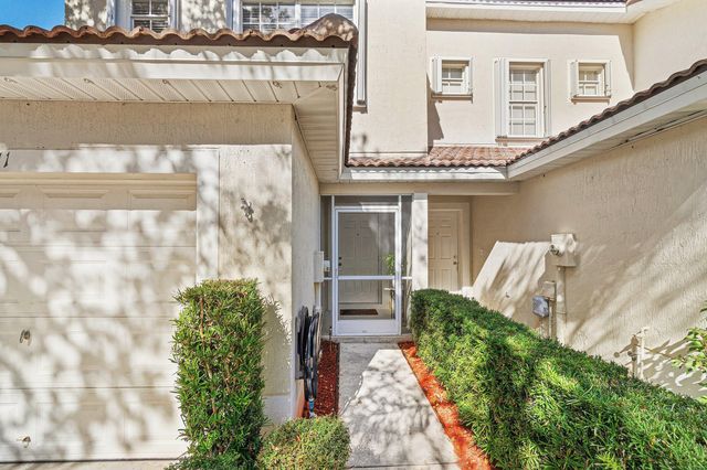 9911 Porta Leona Lane, Boynton Beach, FL 33472