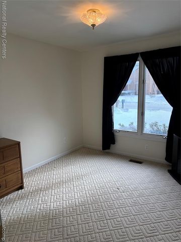 51 Mill Creek Avenue, Lapeer, MI 48446