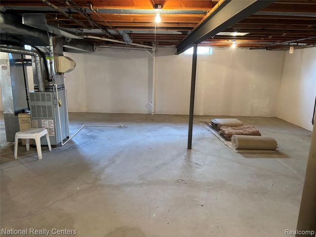 51 Mill Creek Avenue, Lapeer, MI 48446