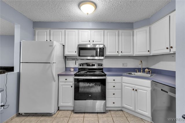 90 Foxberry Drive A, Amherst, NY 14068